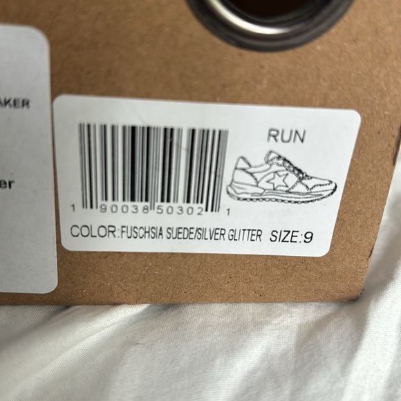 New Vintage Havana Run Sneakers - Picture 7 of 7